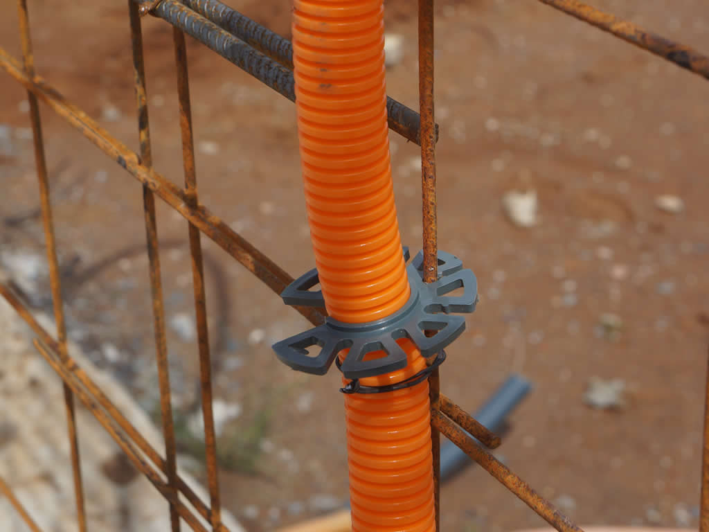 Aplicação. Utilização. Uso. Modelo CE.