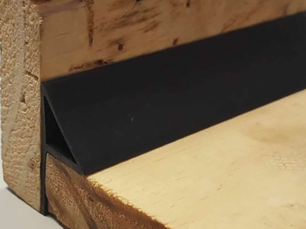 Aplicação. Utilização. Uso. Modelo CN.