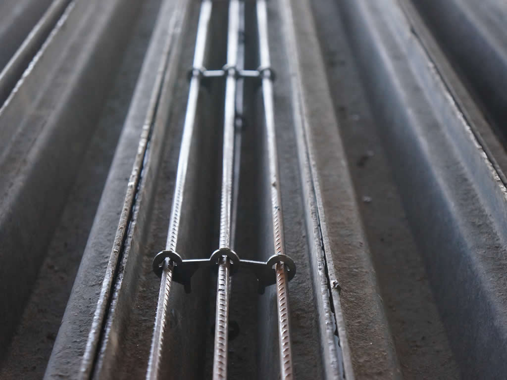 Aplicação. Utilização. Uso. Modelo EPL.